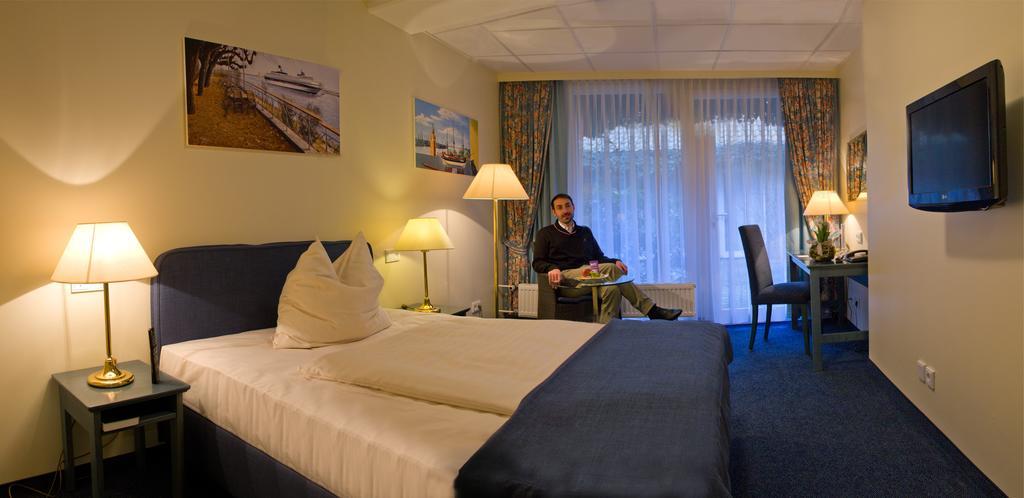 Hotel Kreuzer Wedel Pokoj fotografie