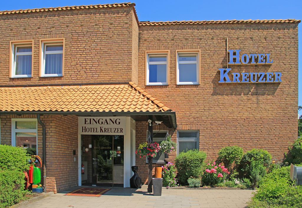 Hotel Kreuzer Wedel Exteriér fotografie